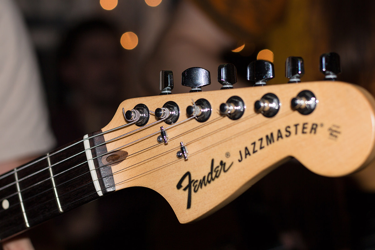 Guitar heads with Tuning Pegs